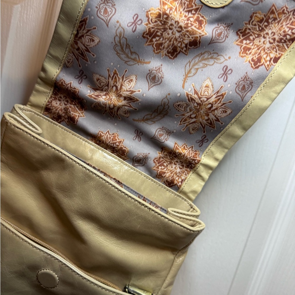 Hobo Versatile Off White Backpack. - image 4